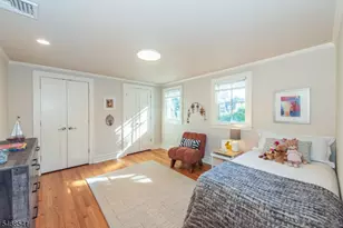 136 Montclair Ave, Montclair, NJ 07042 - Photo 39