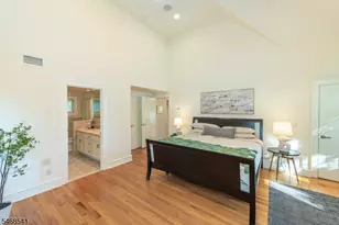 136 Montclair Ave, Montclair, NJ 07042 - Photo 33