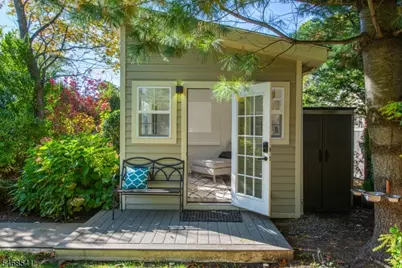 136 Montclair Ave, Montclair, NJ 07042 - Photo 47