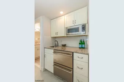 136 Montclair Ave, Montclair, NJ 07042 - Photo 31