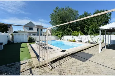186 Palmer Ter, Wood Ridge, NJ 07075 - Photo 3