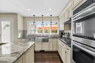24 Lehigh Rd, Branchburg Township, NJ 08853 - Photo 17