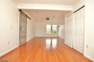 325-327 N 11th St, Newark, NJ 07107 - Photo 9