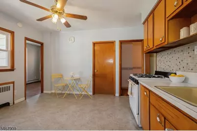 127 Anderson Ave, Wallington, NJ 07057 - Photo 9