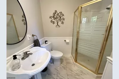 27 Cedars Rd, Caldwell, NJ 07006 - Photo 17