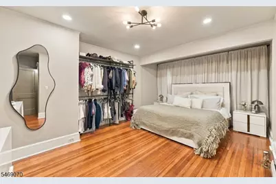 88 Burlington Ave, Paterson, NJ 07502 - Photo 29