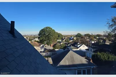 704 3rd St #2, Lyndhurst Township, NJ 07071 - Photo 17