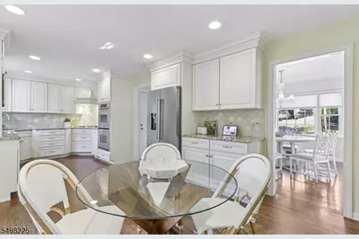 4 Manor Hill Rd, Summit, NJ 07901 - Photo 9