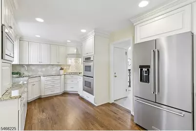 4 Manor Hill Rd, Summit, NJ 07901 - Photo 7