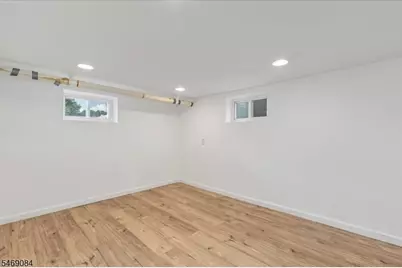 1320 Liberty Ave, Union Township, NJ 07083 - Photo 15