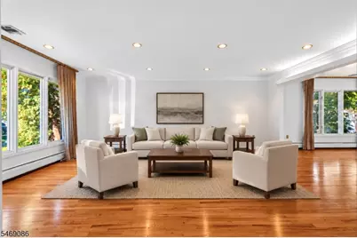 832 Creslyn Ct, Union Township, NJ 07083 - Photo 11