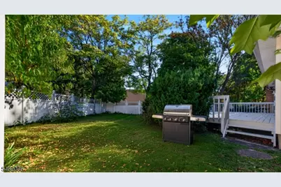 832 Creslyn Ct, Union Township, NJ 07083 - Photo 41