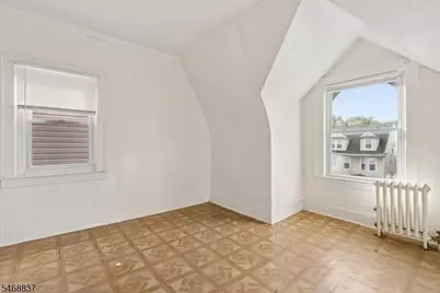 16 N 16th St, East Orange, NJ 07017 - Photo 23