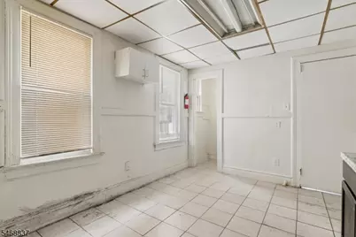 16 N 16th St, East Orange, NJ 07017 - Photo 7