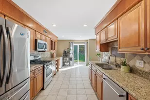 92 Laurelwood Ct, Rockaway Township, NJ 07866 - Photo 15