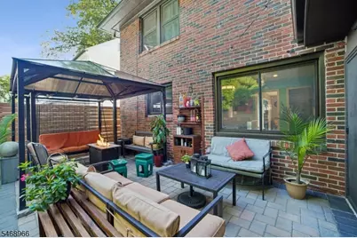107 Hansbury Ave, Newark, NJ 07112 - Photo 31