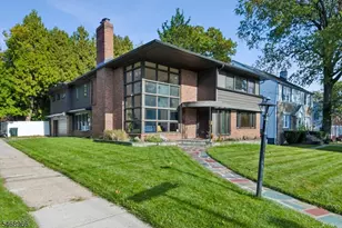 107 Hansbury Ave, Newark, NJ 07112 - Photo 35