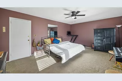 107 Hansbury Ave, Newark, NJ 07112 - Photo 15