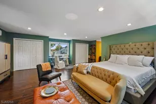 107 Hansbury Ave, Newark, NJ 07112 - Photo 11