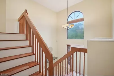 31 Castle Ridge Dr, East Hanover Township, NJ 07936 - Photo 17