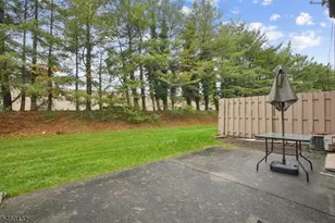 31 Castle Ridge Dr, East Hanover Township, NJ 07936 - Photo 27