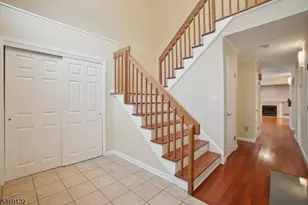 31 Castle Ridge Dr, East Hanover Township, NJ 07936 - Photo 5