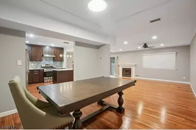 31 Castle Ridge Dr, East Hanover Township, NJ 07936 - Photo 11