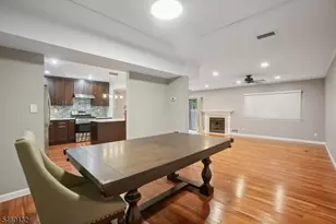 31 Castle Ridge Dr, East Hanover Township, NJ 07936 - Photo 11