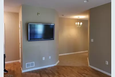 202 Edmonton Ct, Livingston, NJ 07039 - Photo 7