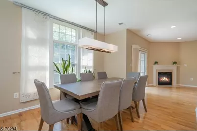 202 Edmonton Ct, Livingston, NJ 07039 - Photo 17