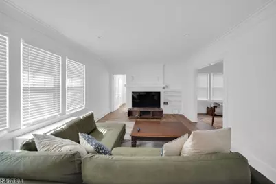 540 Up Mountain Avenue, Montclair, NJ 07043 - Photo 7