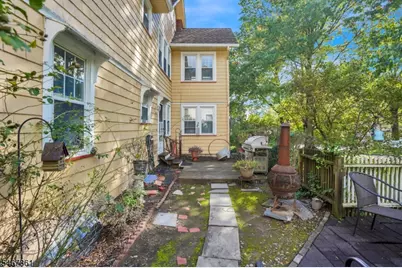 540 Up Mountain Avenue, Montclair, NJ 07043 - Photo 15