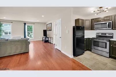 15 Forest St #8, Montclair, NJ 07042 - Photo 25