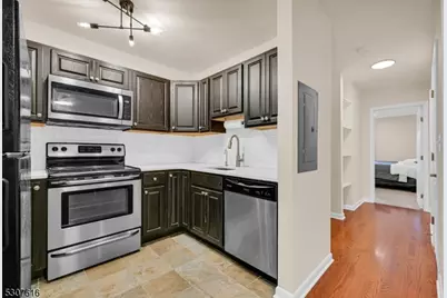 15 Forest St #8, Montclair, NJ 07042 - Photo 23