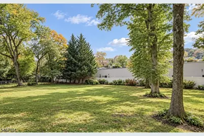 19 Montclair Ave, Verona Twp., NJ 07044 - Photo 43