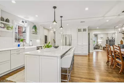 19 Montclair Ave, Verona Twp., NJ 07044 - Photo 9