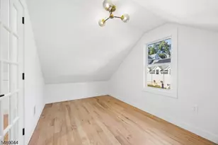 32 Oak Bend Rd, West Orange Township, NJ 07052 - Photo 23