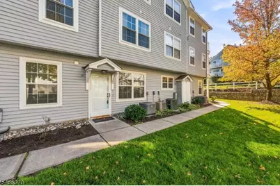 17 Springbrook Rd East #17, Montville Township, NJ 07045 - Photo 3