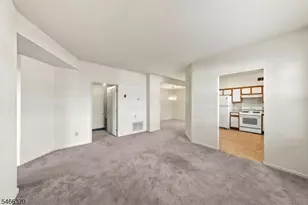 17 Springbrook Rd E, Montville Township, NJ 07045 - Photo 9