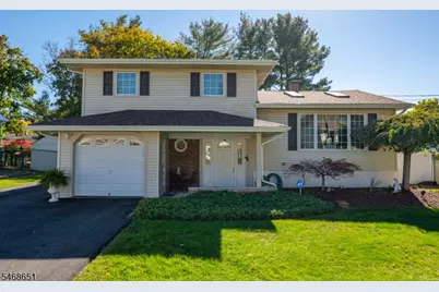 4 Fairmount Rd, Mount Olive, NJ 07836 - Photo 1