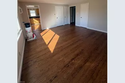 839 Riverside Ave, Lyndhurst Township, NJ 07071 - Photo 5