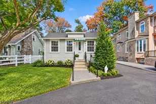 32 N Shore Rd, Denville, NJ 07834 - Photo 1