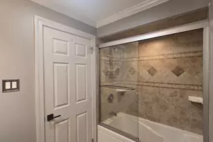 76 Sam Bonnell Dr, Union Township, NJ 08809 - Photo 17