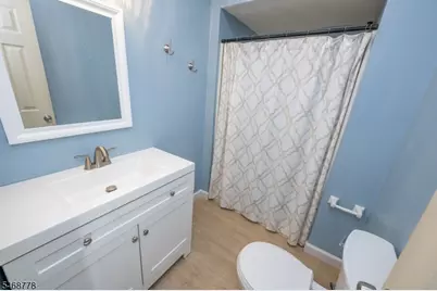 8 Townsend Ave, Hanover Township, NJ 07927 - Photo 17
