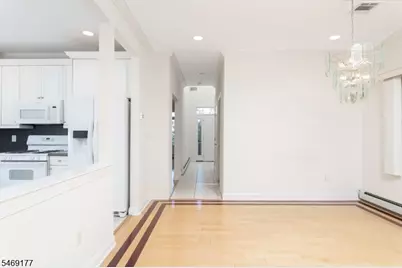 389 Summerhill Dr, Parsippany, NJ 07950 - Photo 13