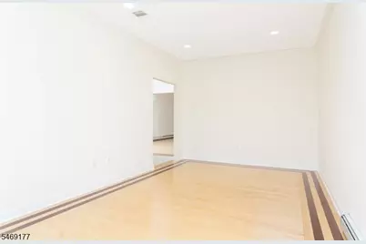 389 Summerhill Dr, Parsippany, NJ 07950 - Photo 5