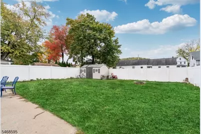 33 Ballston St, Bloomingdale, NJ 07403 - Photo 35