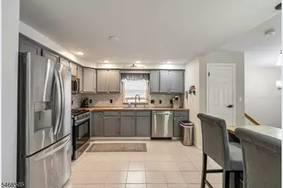 33 Ballston St, Bloomingdale, NJ 07403 - Photo 9