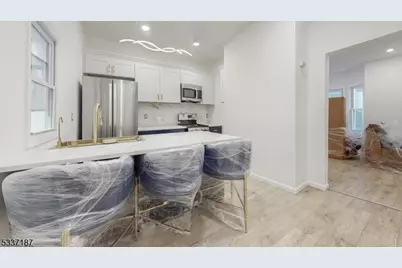 321 Amherst St, East Orange, NJ 07018 - Photo 9