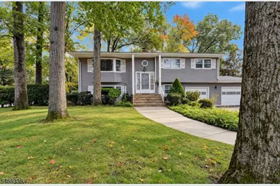 34 West Parkway, Pequannock Township, NJ 07440 - Photo 3